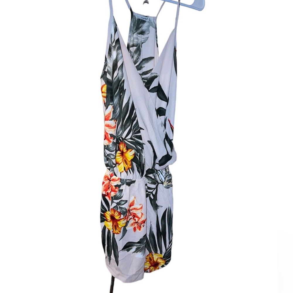 Hawaiian print romper